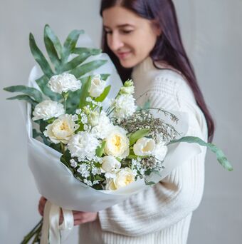 Букет с Розами и Тюльпанами "Искренняя Любовь"