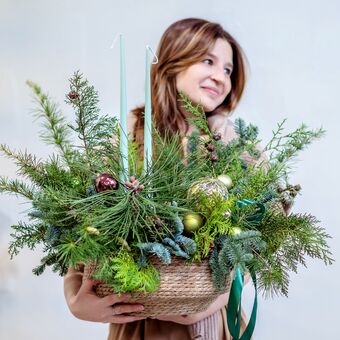 Большая Новогодняя Композиция в Корзине "Зимнее Торжество"